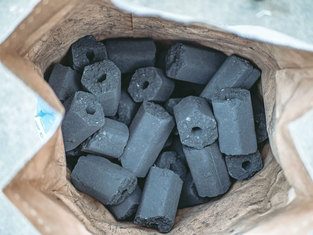 BBQ Accessories Blues Hog Lump Charcoal - Hog Logs 8 BBQ Accessories Blues Hog Lump Charcoal - Hog Logs