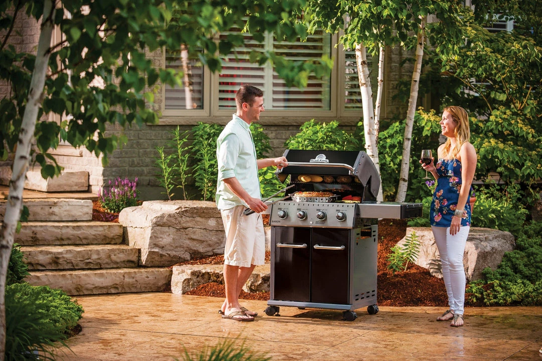 Broil King CROWN 420 4-Burner BBQ BBQs & Smokers 17 Broil King CROWN 420 4-Burner BBQ BBQs & Smokers