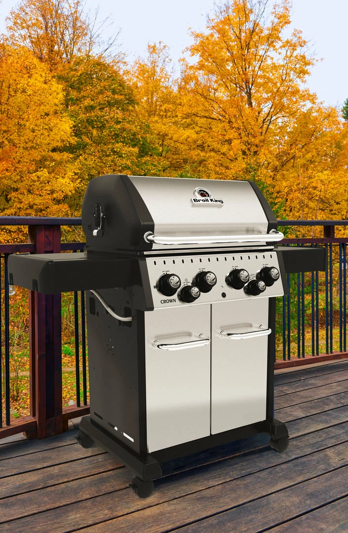 Broil King CROWN S490 BBQ With Side Burner, Rear Rotisserie Burner & Rotisserie Kit BBQs & Smokers 14 Broil King CROWN S490 BBQ With Side Burner, Rear Rotisserie Burner & Rotisserie Kit BBQs & Smokers