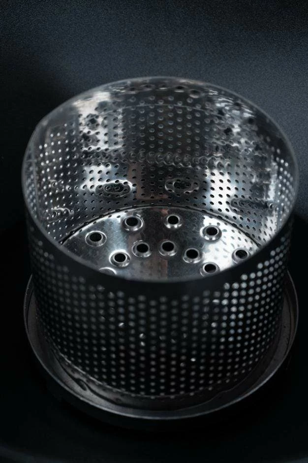 Georgian Bay Grills Charcoal Grill - Hotstone 4 Georgian Bay Grills Charcoal Grill - Hotstone