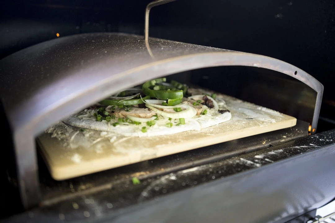 Green Mountain Grills Wood Fired Pizza Attachment GMG-4023 (Peak/Ledge/DB/JB) 8 Green Mountain Grills Wood Fired Pizza Attachment GMG-4023 (Peak/Ledge/DB/JB)