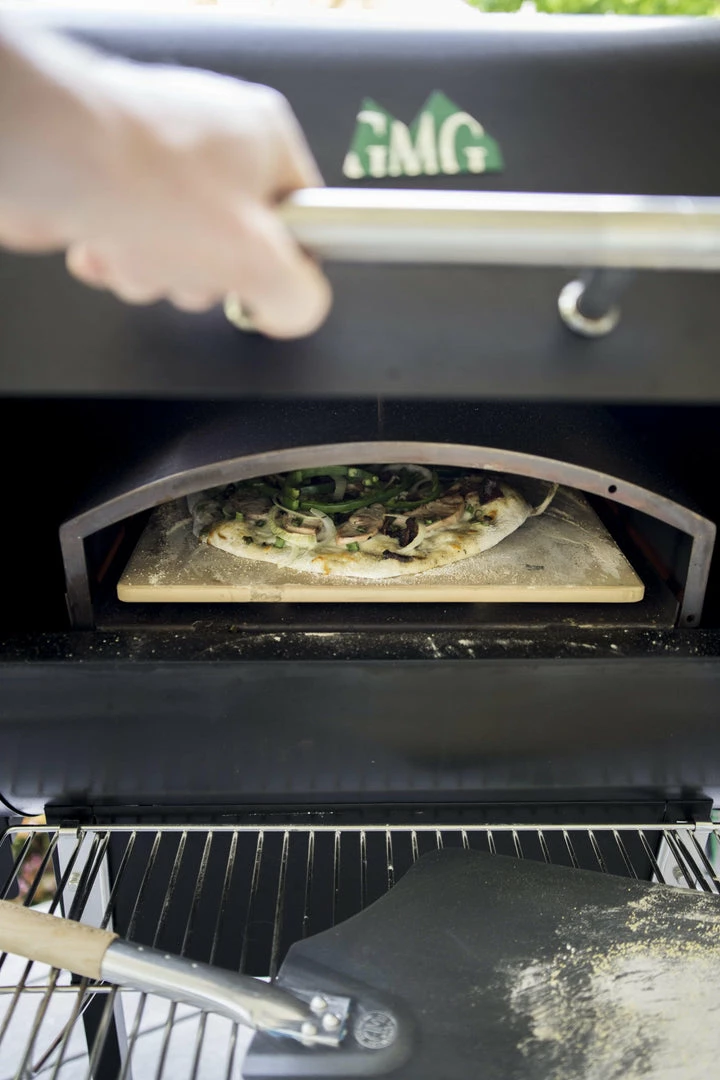 Green Mountain Grills Wood Fired Pizza Attachment GMG-4023 (Peak/Ledge/DB/JB) 9 Green Mountain Grills Wood Fired Pizza Attachment GMG-4023 (Peak/Ledge/DB/JB)