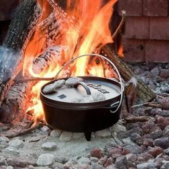 Lodge Cast Iron Outdoor Dutch Oven (10 Quart) BBQ Accessories
