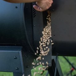 Louisiana Grills 1000 Black Label Series Pellet Grill With WIFI Control BBQs & Smokers