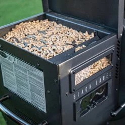 BBQs & Smokers Louisiana Grills 800 Black Label Series Pellet Grill With WIFI Control