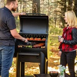 Louisiana Grills Founders Series Premier 800 Pellet Grill