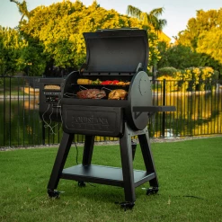 BBQ Accessories Louisiana Grills Side Shelf (Fits All Black Label Series Grills)
