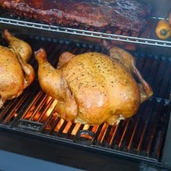 Masterbuilt Gravity Series 560 Digital Charcoal BBQ Grill & Smoker BBQs & Smokers