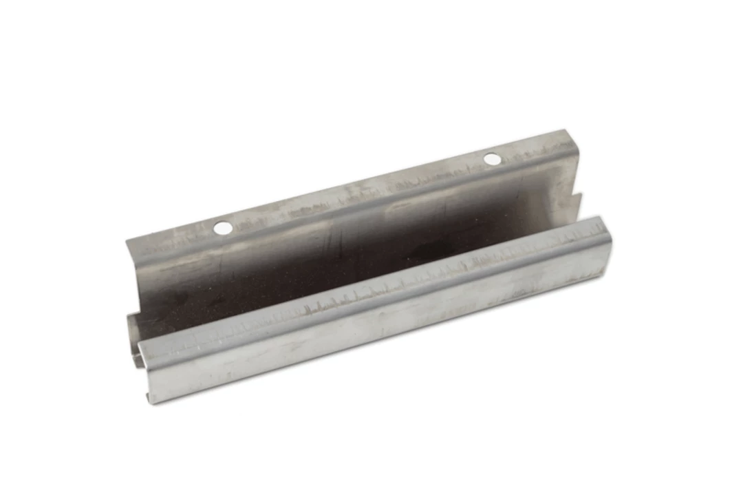 Napoleon 4-Burner Stainless Steel Crosslight Bracket (485 Series) 1 Napoleon 4-Burner Stainless Steel Crosslight Bracket (485 Series)