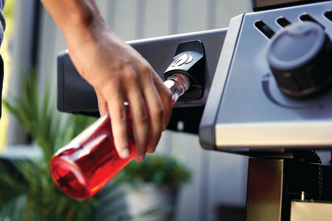 BBQs & Smokers Napoleon Freestyle 425 Gas Grill (Graphite Grey) 3 BBQs & Smokers Napoleon Freestyle 425 Gas Grill (Graphite Grey)