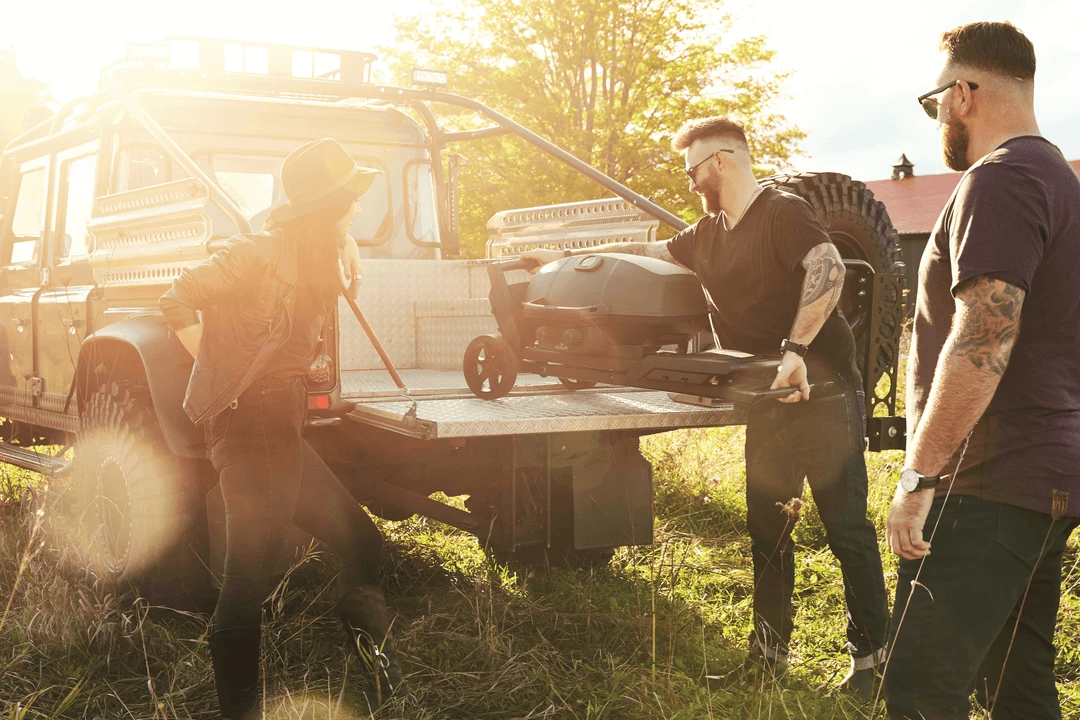 BBQs & Smokers Napoleon PHANTOM TravelQ PRO 285 Portable Gas BBQ With Scissor Cart (Matte Black) 10 BBQs & Smokers Napoleon PHANTOM TravelQ PRO 285 Portable Gas BBQ With Scissor Cart (Matte Black)