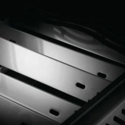 Napoleon Rogue XT 365 SIB Propane Gas BBQ With Infrared Side Burner BBQs & Smokers