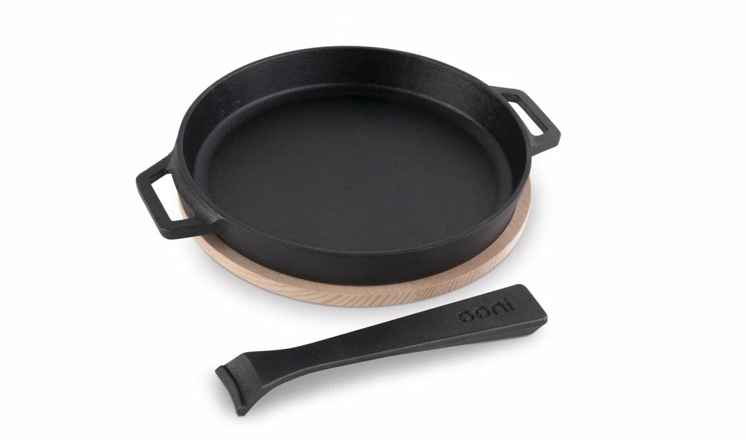 Ooni Cast Iron Skillet Pan BBQ Accessories 2 Ooni Cast Iron Skillet Pan BBQ Accessories