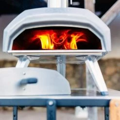 Ooni Karu Wood & Charcoal-Fired Portable Pizza Oven 12" BBQs & Smokers 25 Ooni Karu Wood & Charcoal-Fired Portable Pizza Oven 12