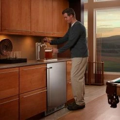 Perlick 24" C Series Indoor Beer Dispenser Dual Tap With Stainless Steel Solid D HC24TB-4-1L-2